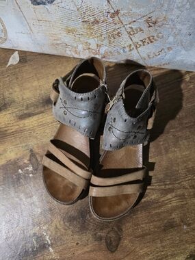 Miz Mooz Brown And Grey Distressed Strappy Leather Roman Flat Sandals